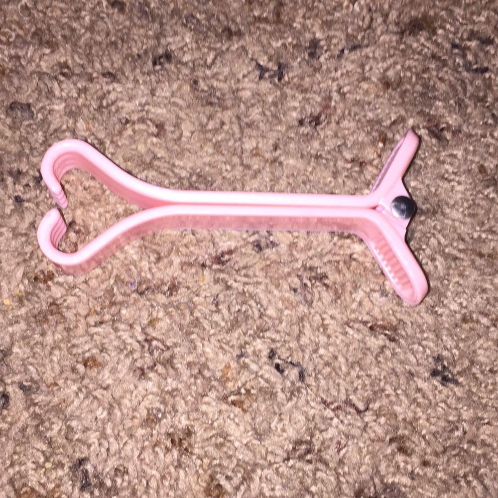 I am selling a phone holder